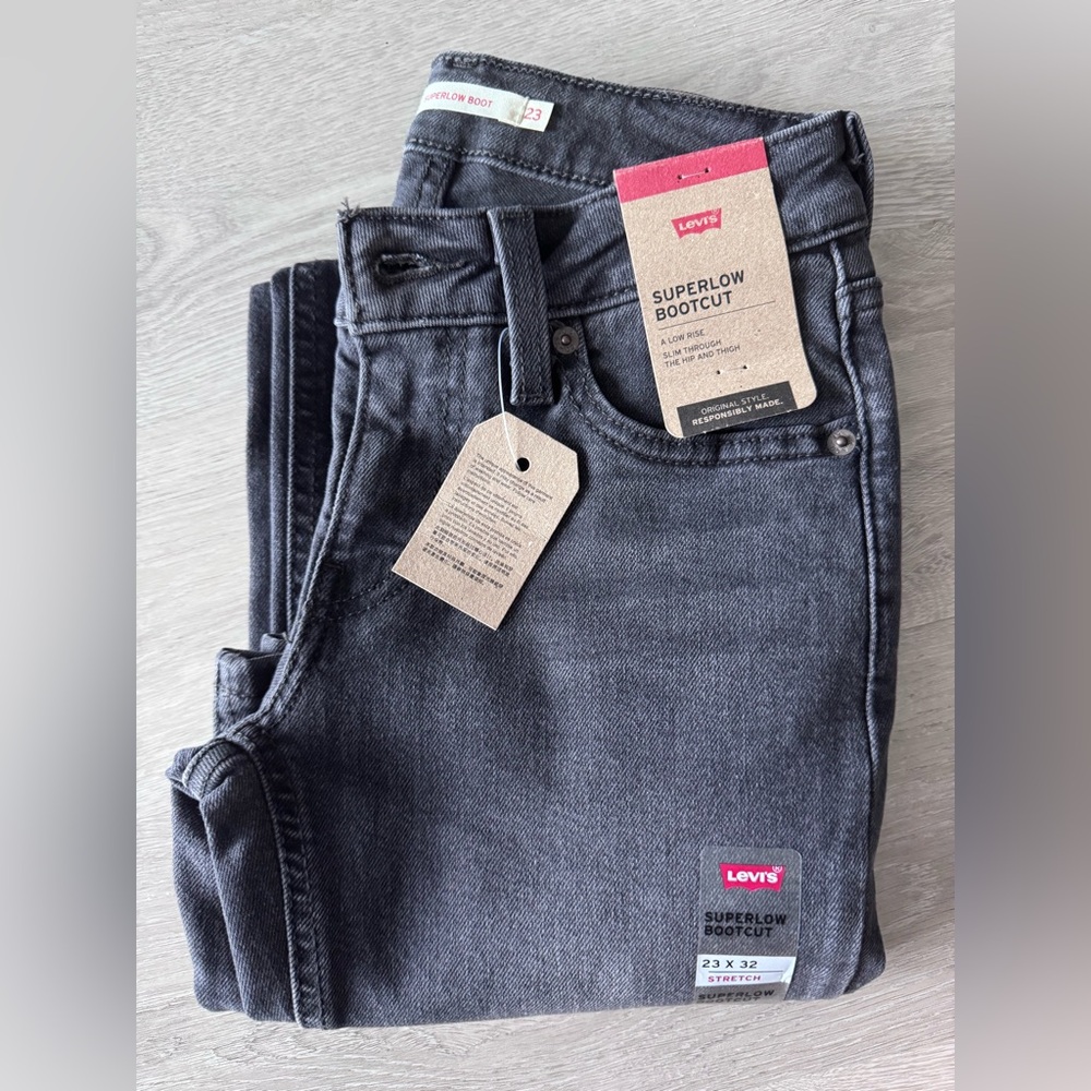Levi’s 23w*32l